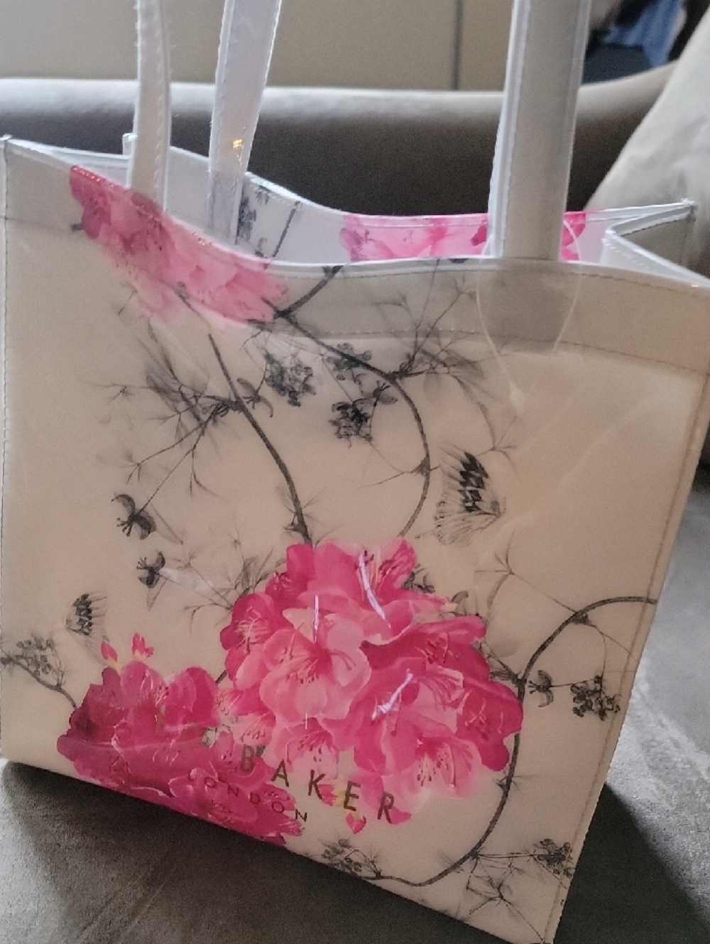 Ted Baker White Tote with Pink Floral Print - Picture 5 of 14
